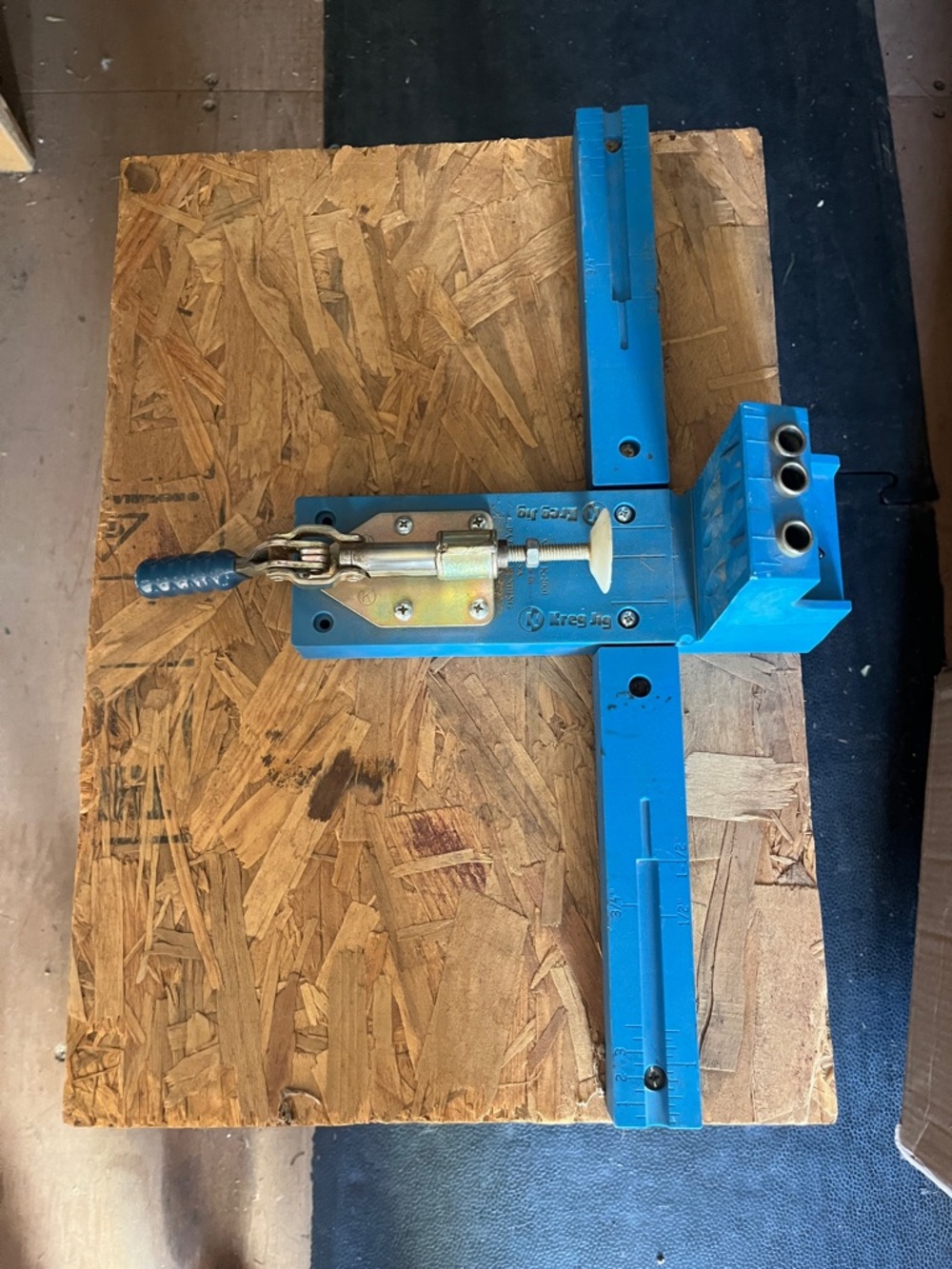Kreg Blue Pocket Hole Jig with Toggle Clamp